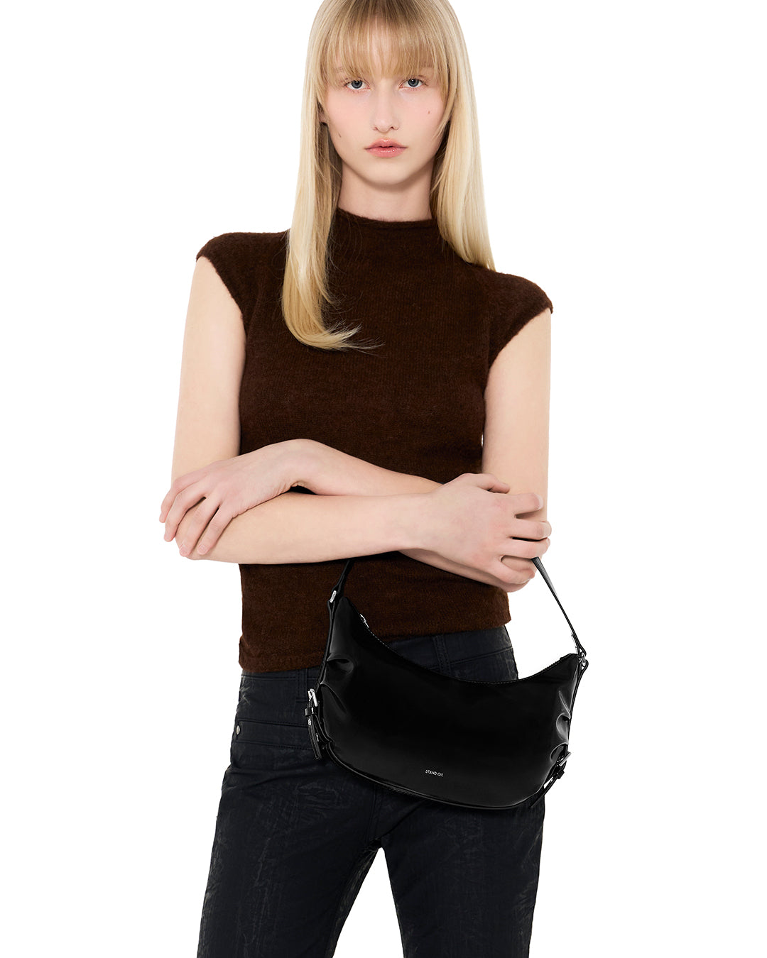 Belted Round Bag / Black
