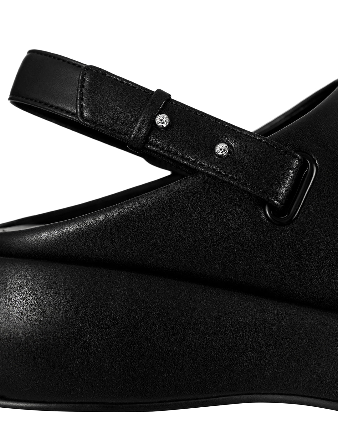 Hatched Mule / Black