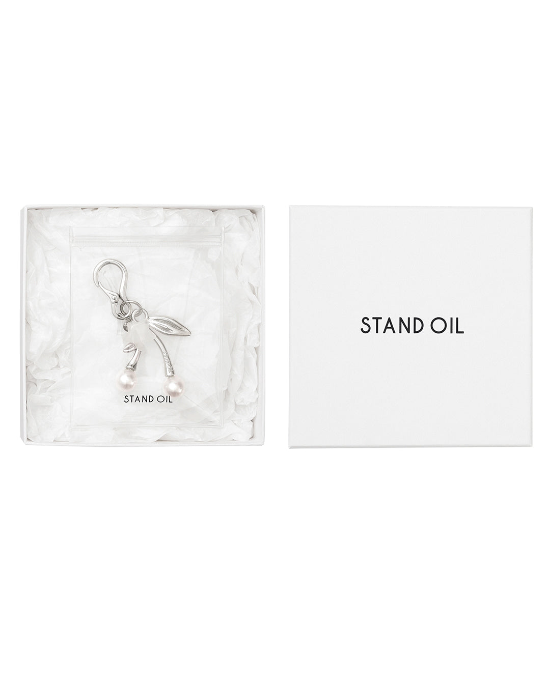 Cherry Pearl Keyring / Silver
