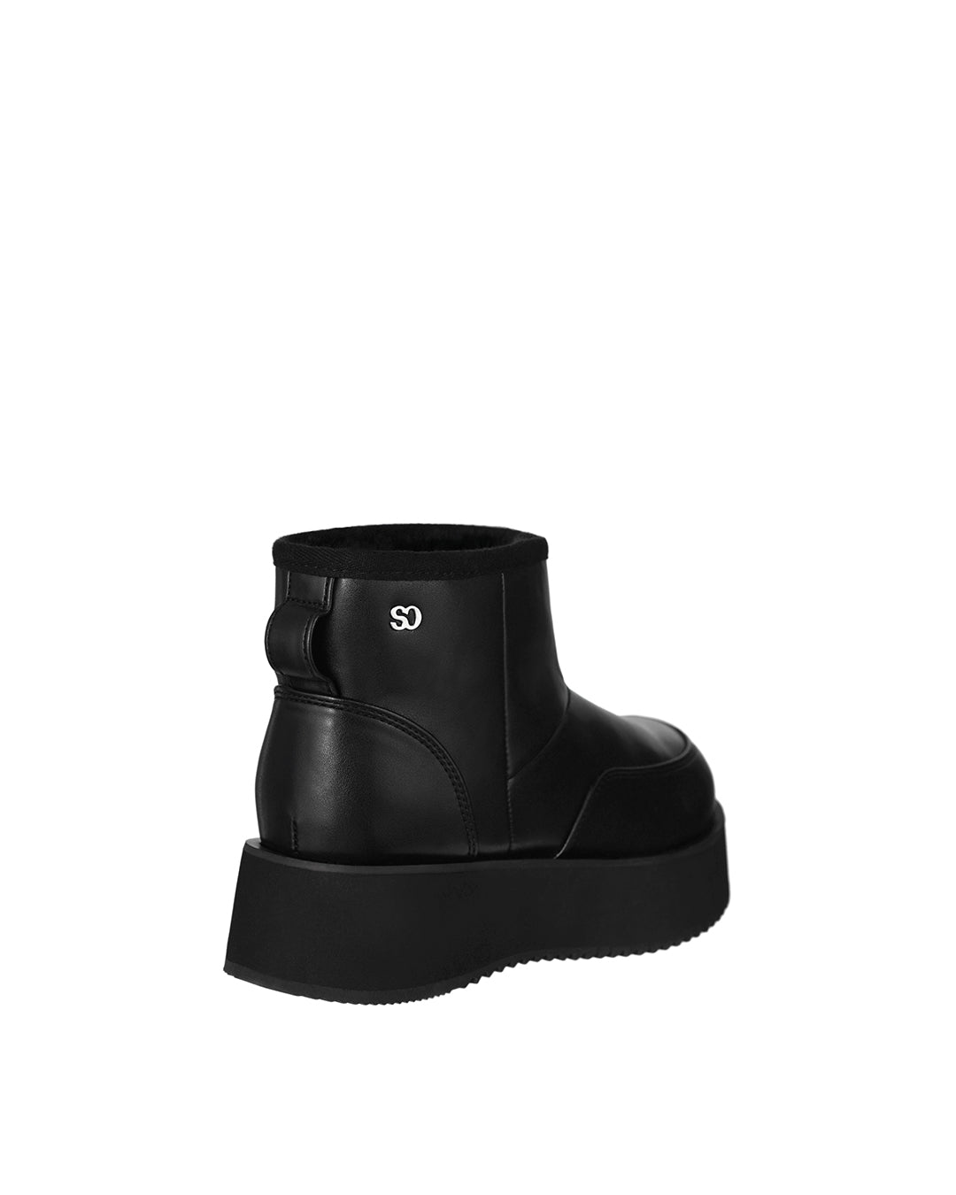 Hatched Winter Short Boots / Black