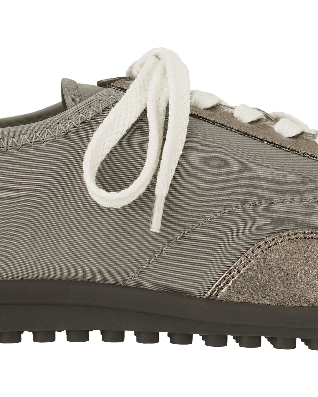 Sophie Flat Sneakers  / Metallic Gray