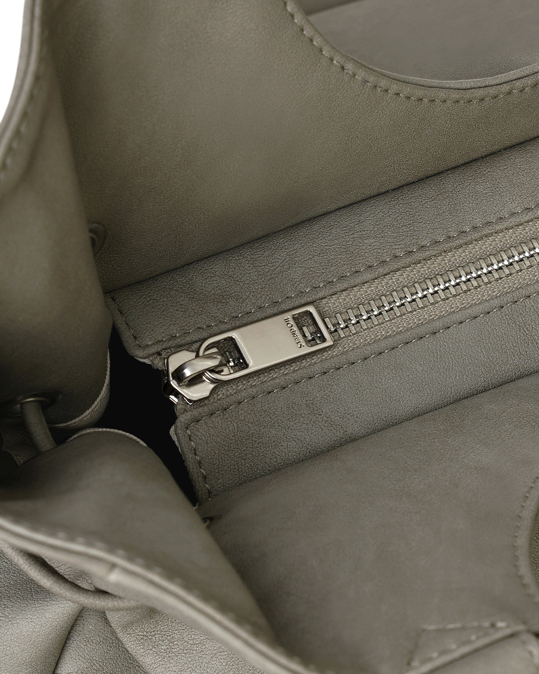 Breezy Bag / Light Gray