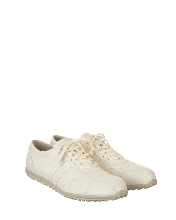 Isla Lace up Sneakers / Cream
