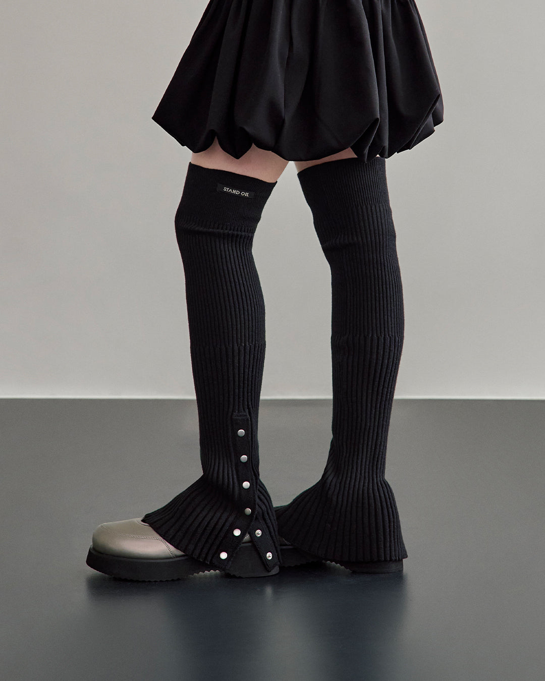 Snap Knit Leg Warmer / Black