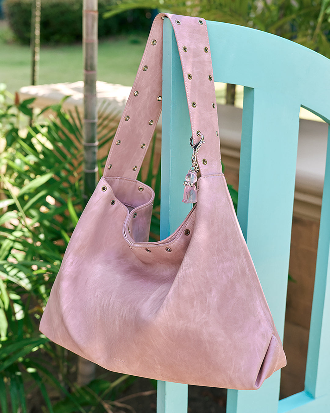 STAND Cat Charm / Baby Pink
