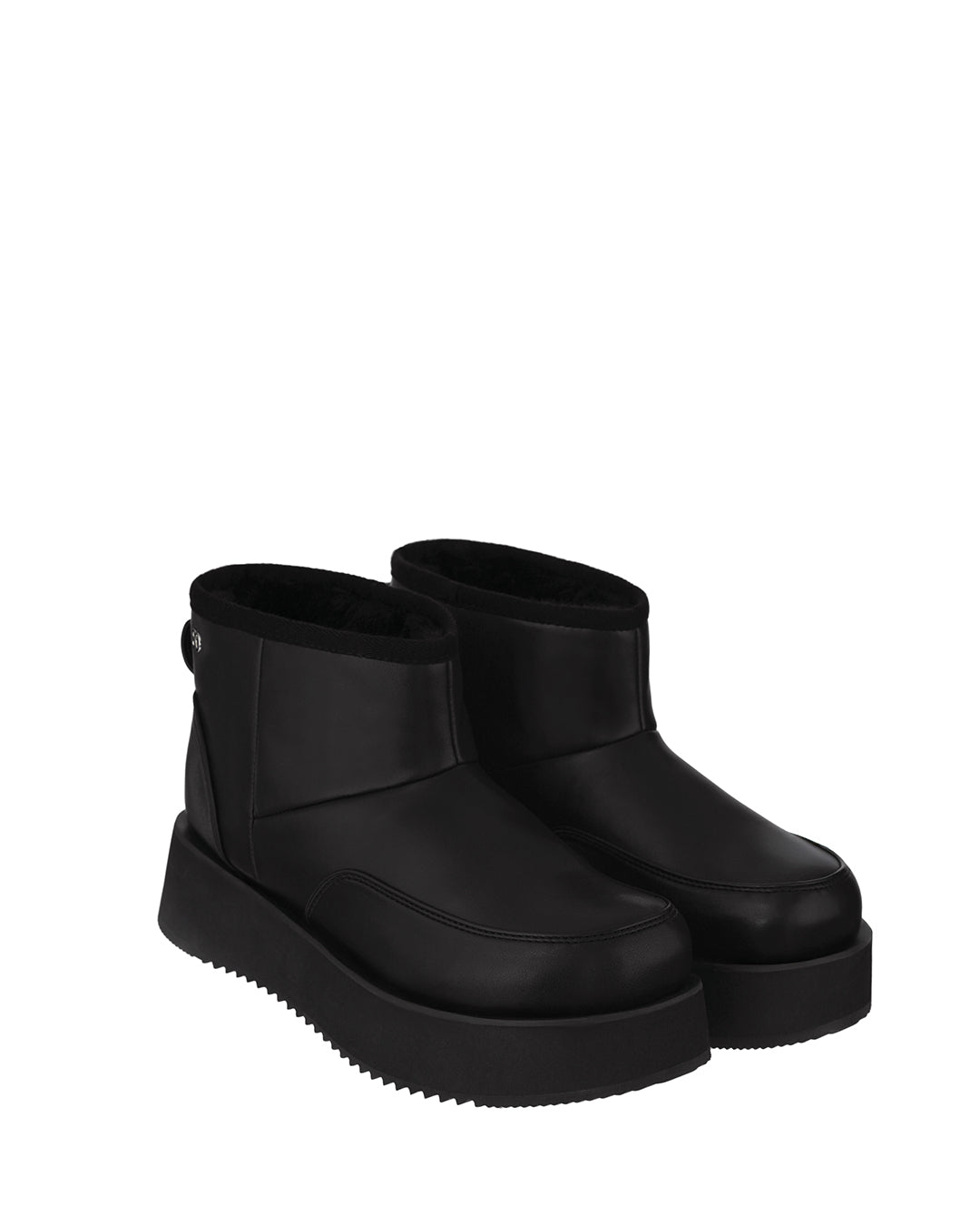 Hatched Winter Short Boots / Black
